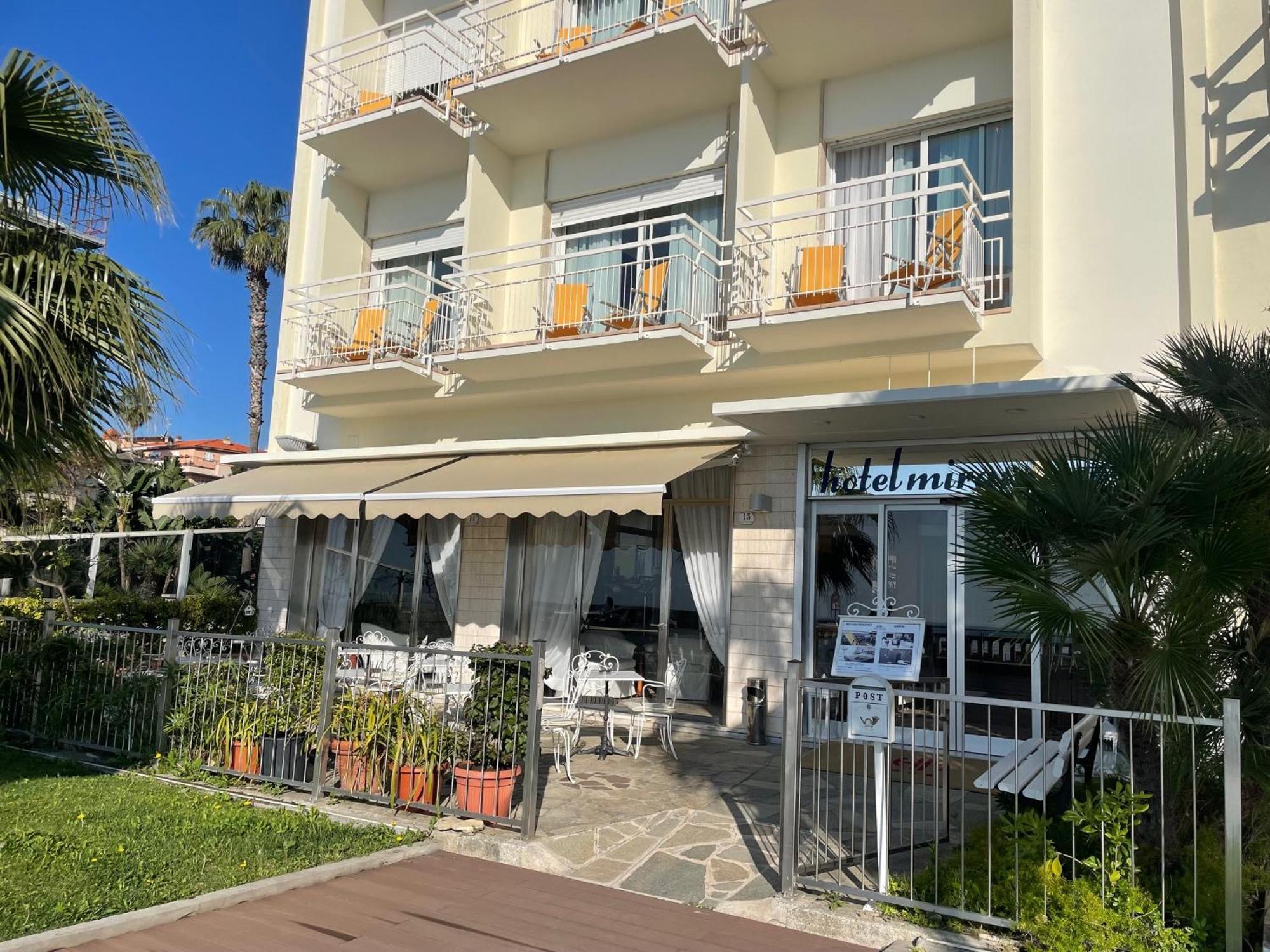 Hotel Miramare Diano Marina Ngoại thất bức ảnh