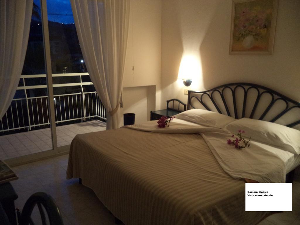 Hotel Miramare Diano Marina Ngoại thất bức ảnh