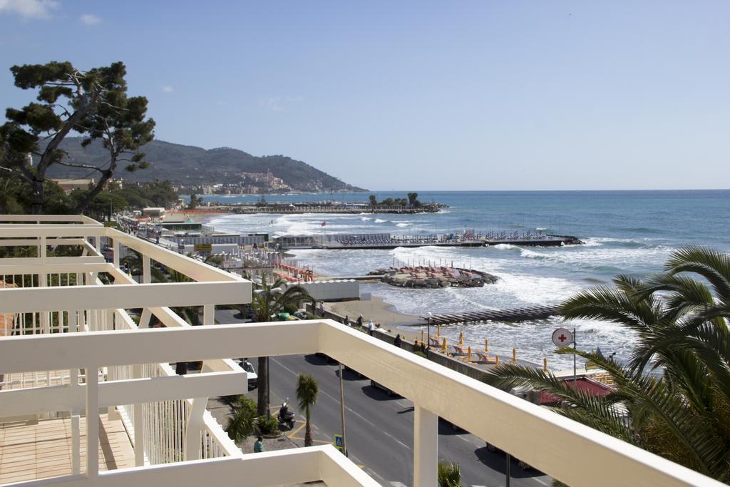 Hotel Miramare Diano Marina Ngoại thất bức ảnh