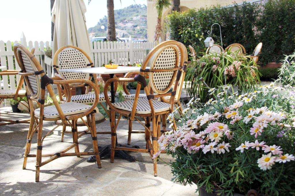 Hotel Miramare Diano Marina Ngoại thất bức ảnh