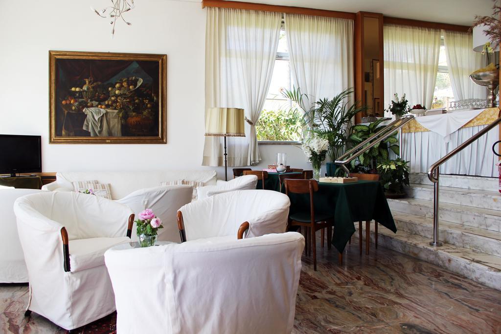 Hotel Miramare Diano Marina Ngoại thất bức ảnh